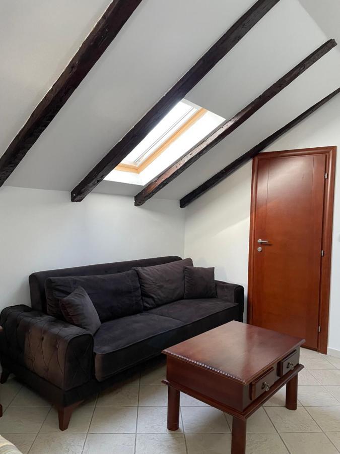 פראסט Lady Of The Rocks Apartments מראה חיצוני תמונה